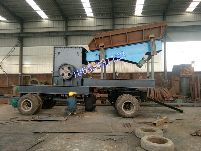 <b>鄭州博洋機(jī)械移動(dòng)破碎機(jī)加工制造現(xiàn)場(chǎng)</b>